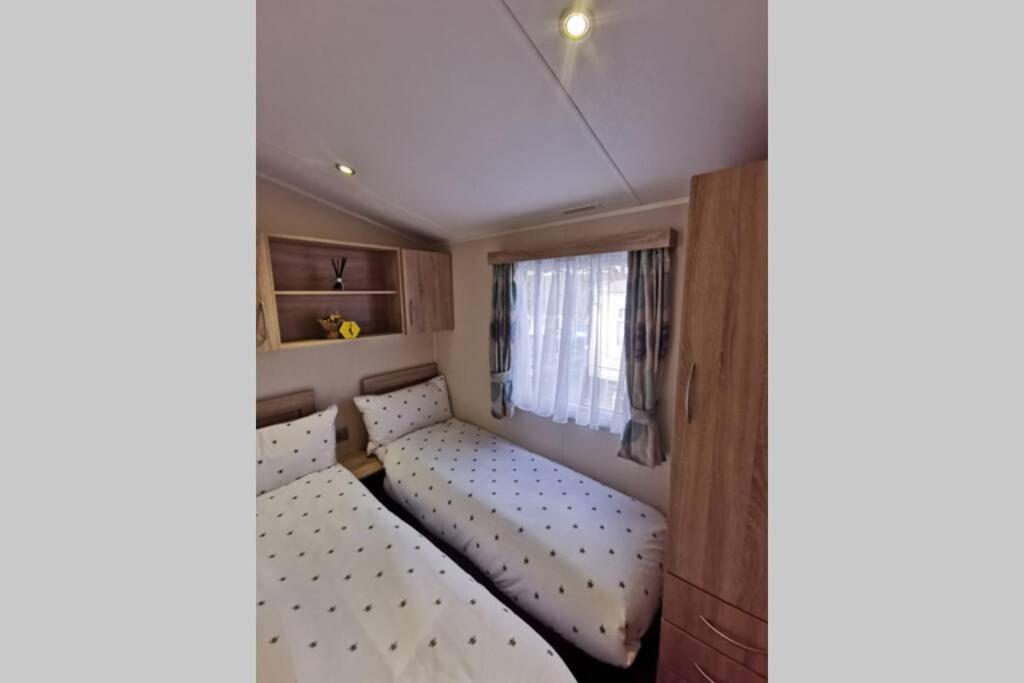 8 Sleep Chalet At Newquay Away Resorts Nb160 外观 照片