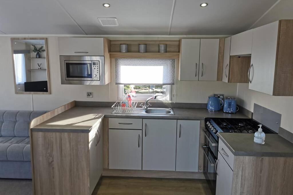 8 Sleep Chalet At Newquay Away Resorts Nb160 外观 照片