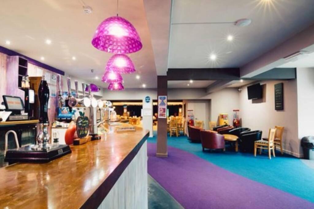8 Sleep Chalet At Newquay Away Resorts Nb160 外观 照片