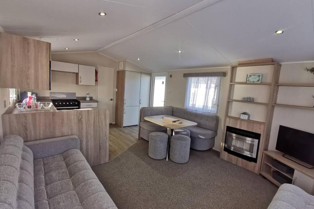 8 Sleep Chalet At Newquay Away Resorts Nb160 外观 照片